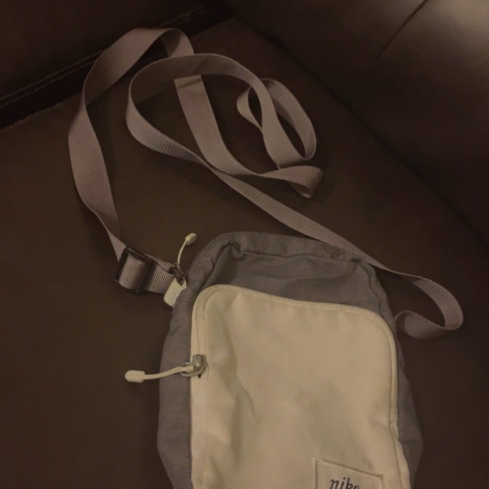Nike Crossbody Bag in Gray and White